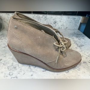 COACH Cassy Tan Suede Wedge Shoes Size 6B